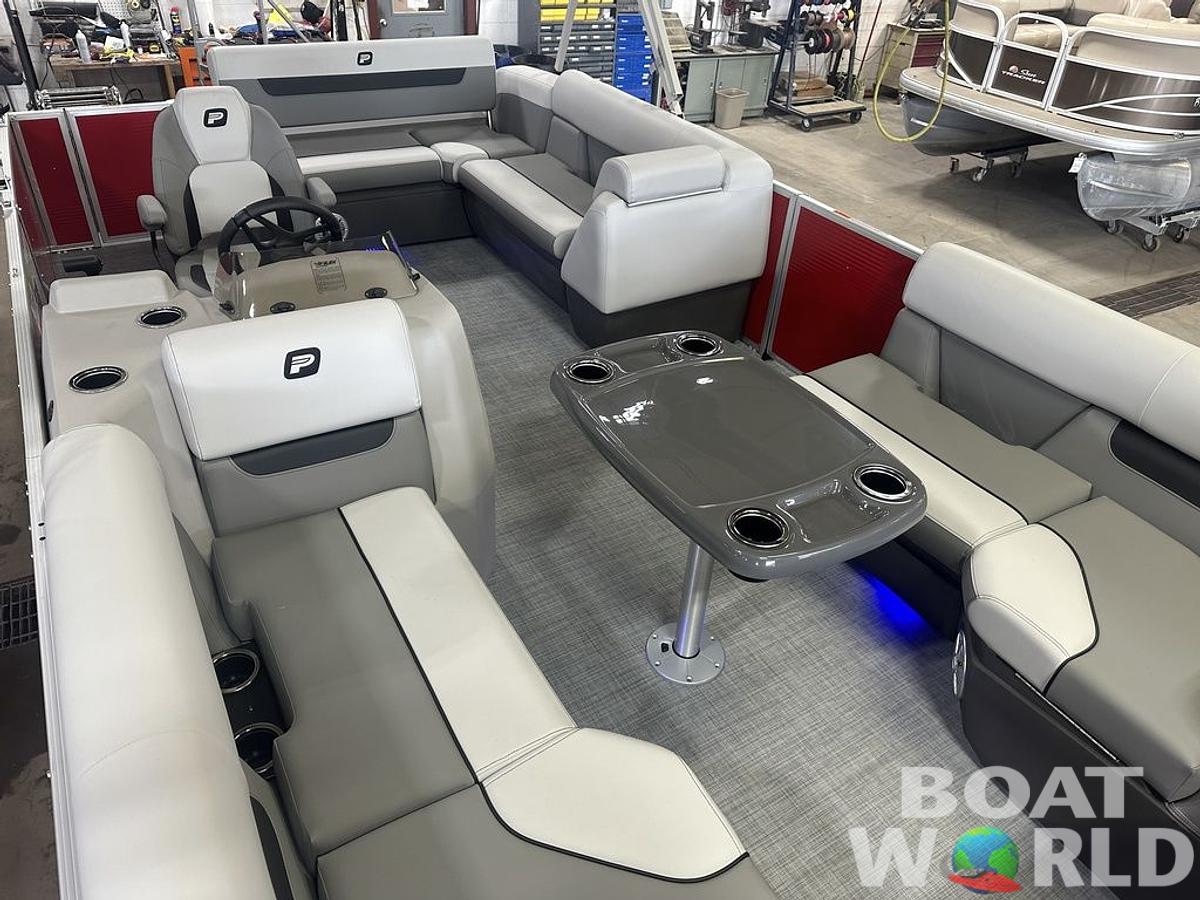 2025 Princecraft Vectra 21 RL Swingback Lounge Pontoon & Mercury 4-Stroke EFI