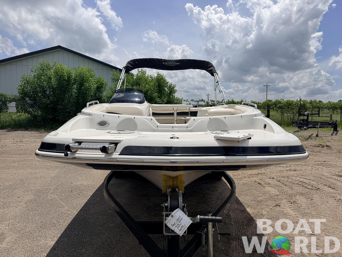 Used 2011 Tahoe 215 Xi Deck Boat & 220HP Mercruiser V8 -$17,995