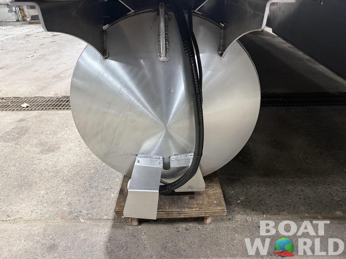 2026 Bentley Pontoons Legacy 220 Swingback