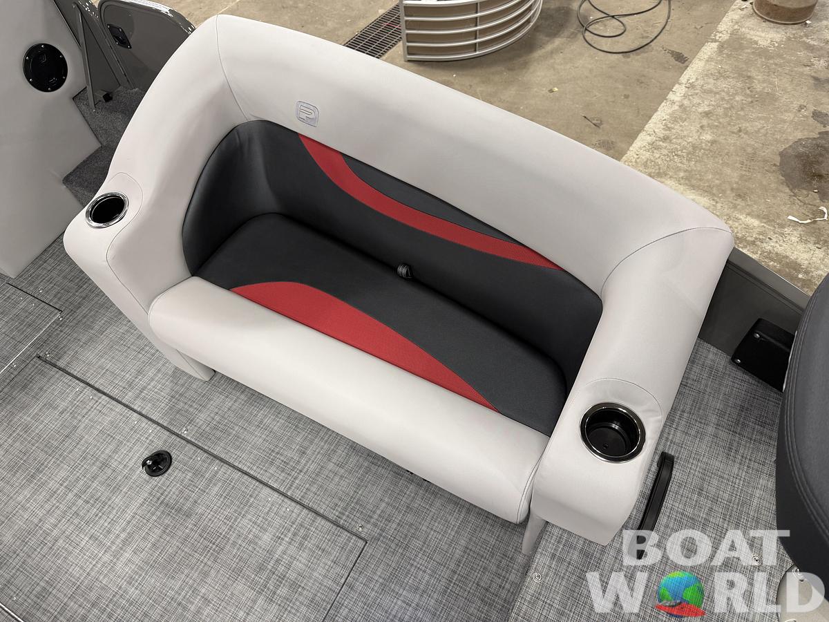 2024 Princecraft Ventura 224 Deckboat 