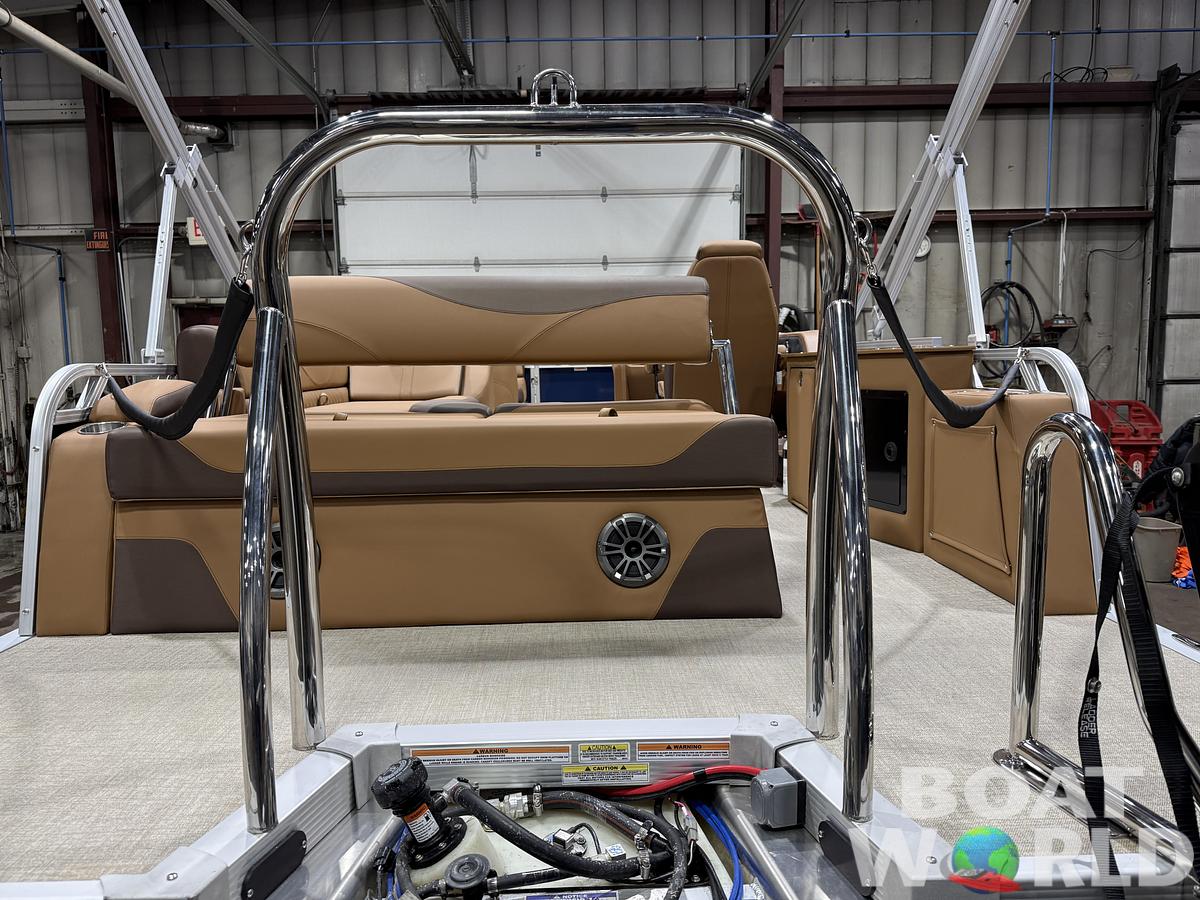 2026 Tahoe Pontoons LTZ 2185 Cruise Rear Bench (CRB) 