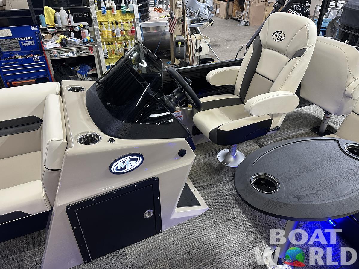 2025 Montego Bay 8522 Fish & Cruise Tritoon & Honda 150HP 4-Stroke EFI