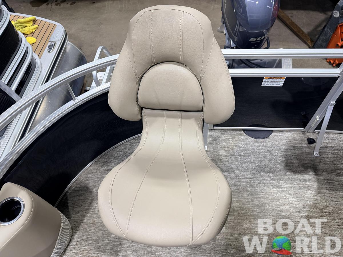 Used 2022 Starcraft LX 20 Fish & Cruise Pontoon