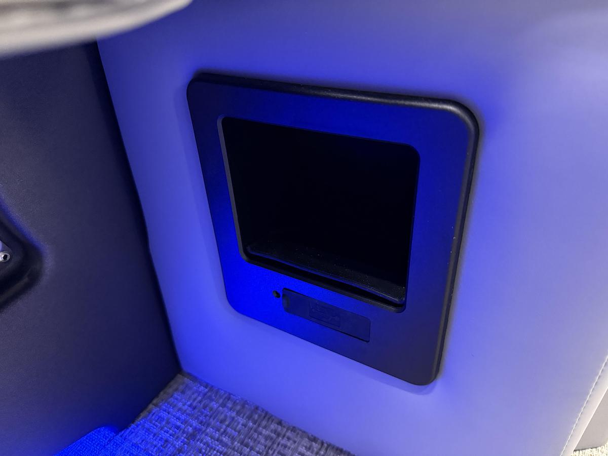 2025 Tahoe Pontoons Cascade 2385 Quad Lounge Shift Tritoon & 225HP 4-Stroke