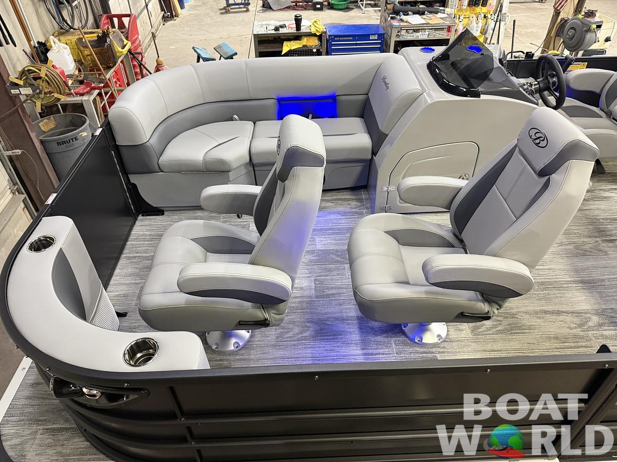 2025 Bentley Pontoons Legacy 223 Navigator Quad Lounge Tritoon & Honda 4-Stroke EFI