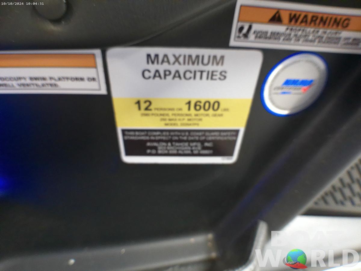 2025 Tahoe Pontoons Cascade 2385 Swingback (VRL) Tritoon & Honda 4-Stroke EFI