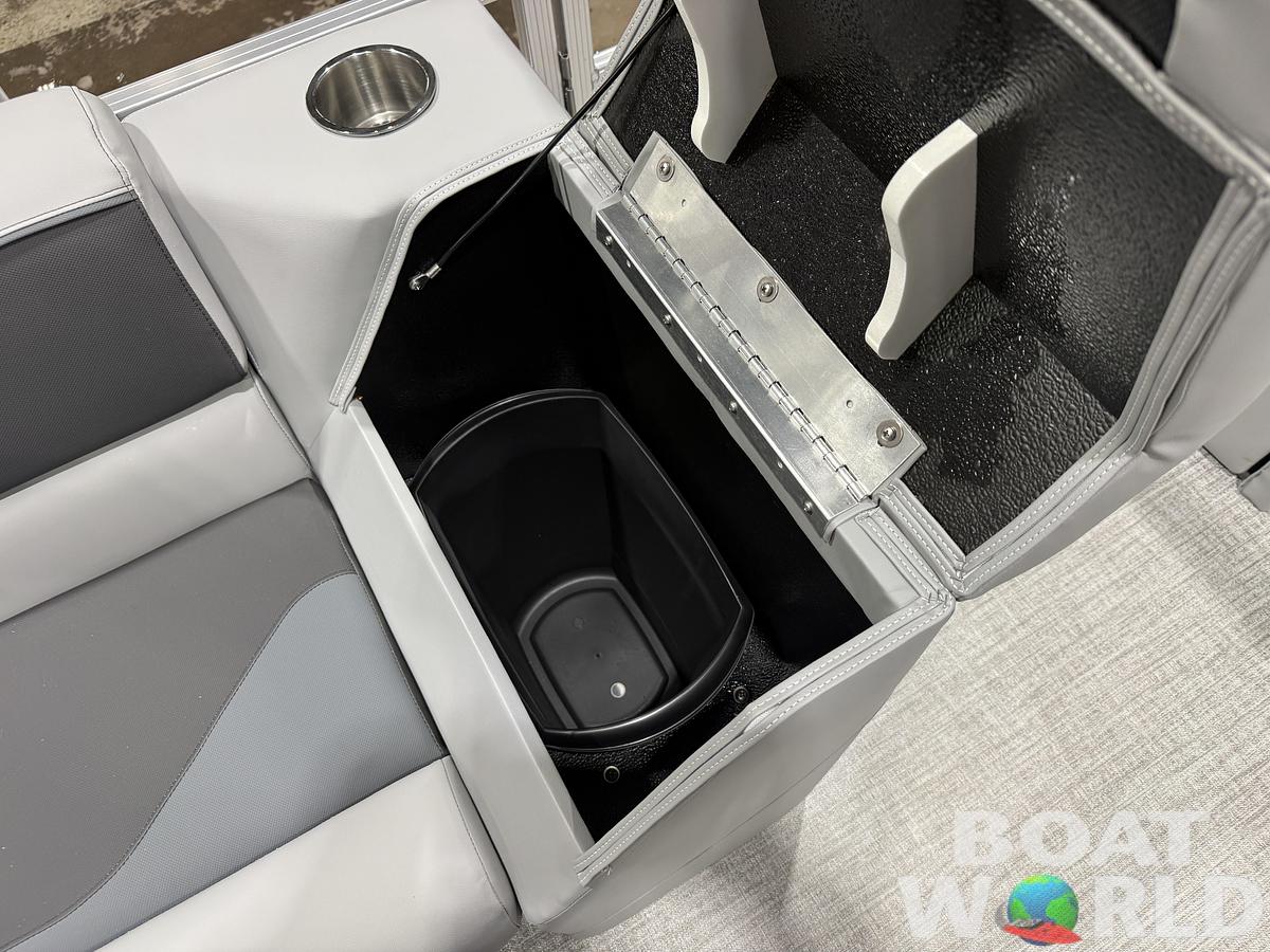 2026 Tahoe Sport VRB 2385 Swingback & 4-Stroke $34995