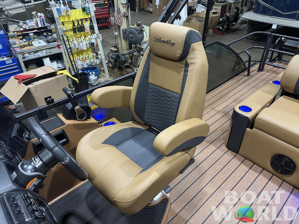 2026 Bentley Pontoons Elite 223 Swingback Tritoon & 200HP 