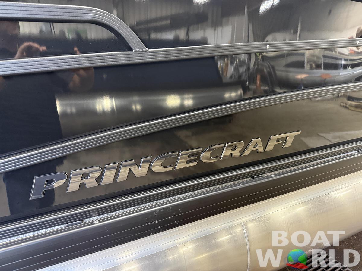 2027 Princecraft Vectra 23 RL SS Swingback Pontoon $36,995