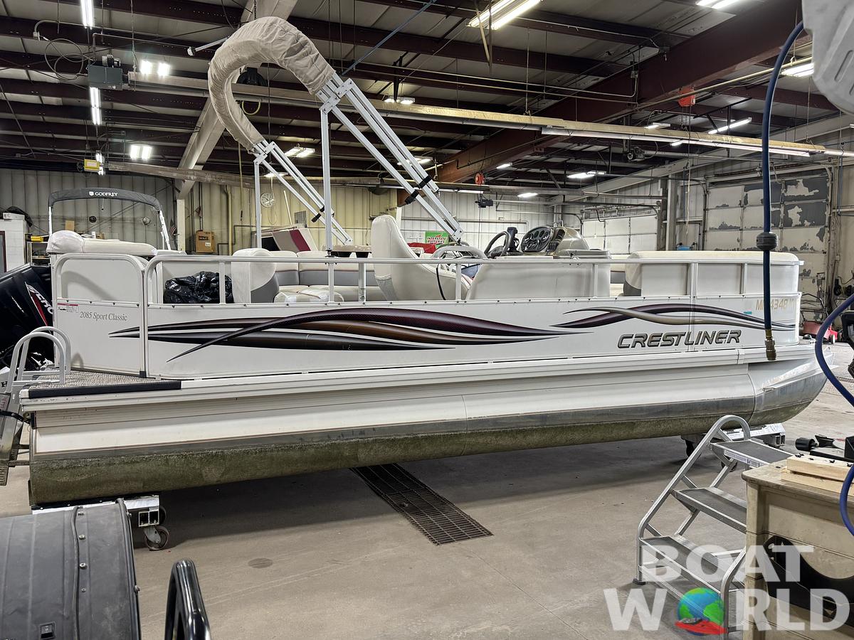 Used 2006 Crestliner  2085 Sport Classic Pontoon
