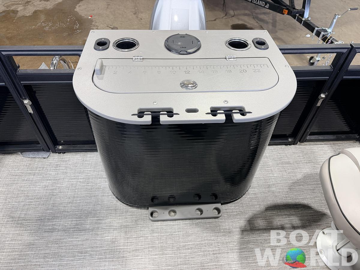 Used 2023 Apex Marine Qwest L818 Fish &60HP Honda 4Stroke -$27.995