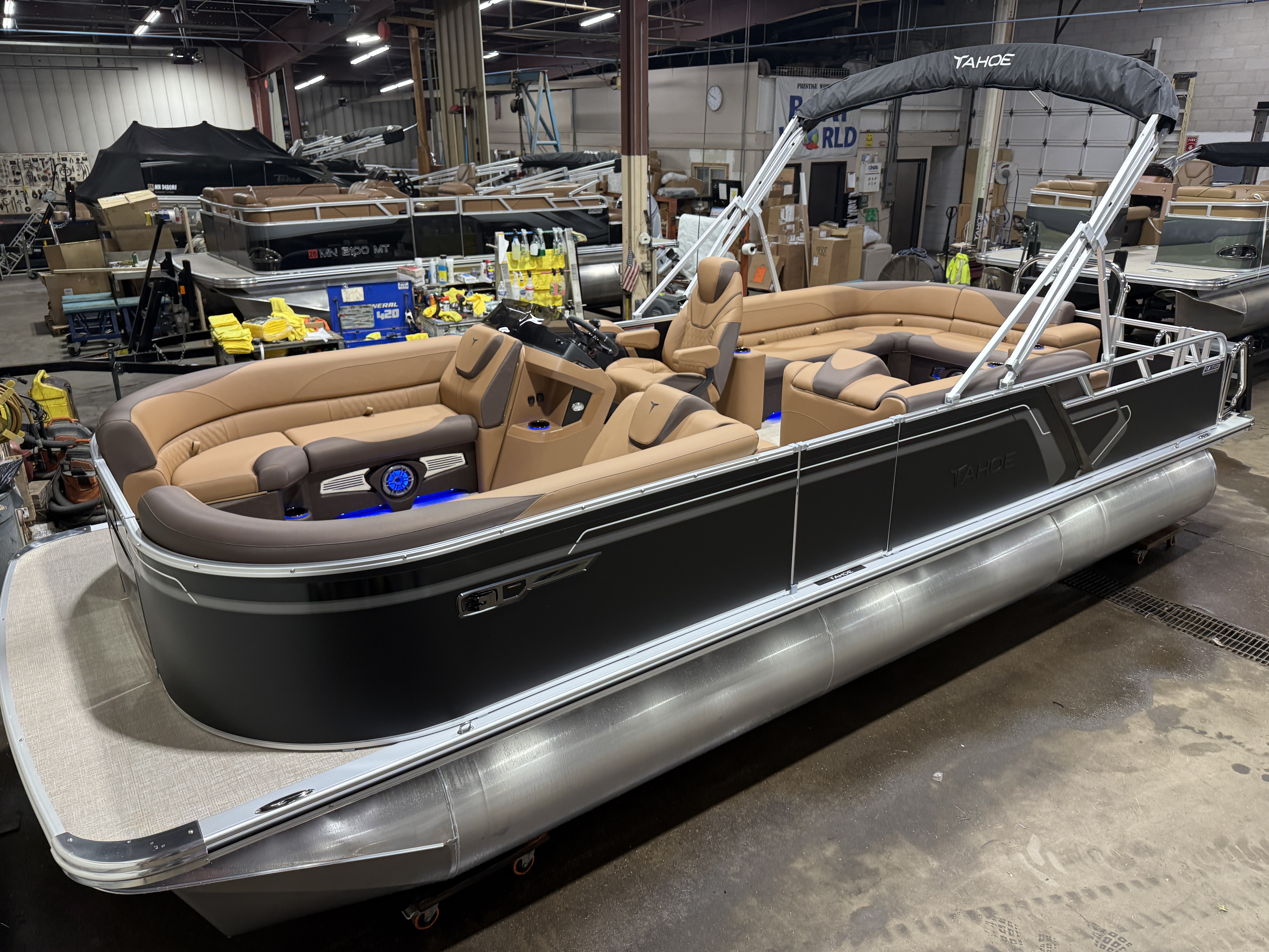 2027 Tahoe LTZ 2385 Elite Cruise & 4-Stroke $42995