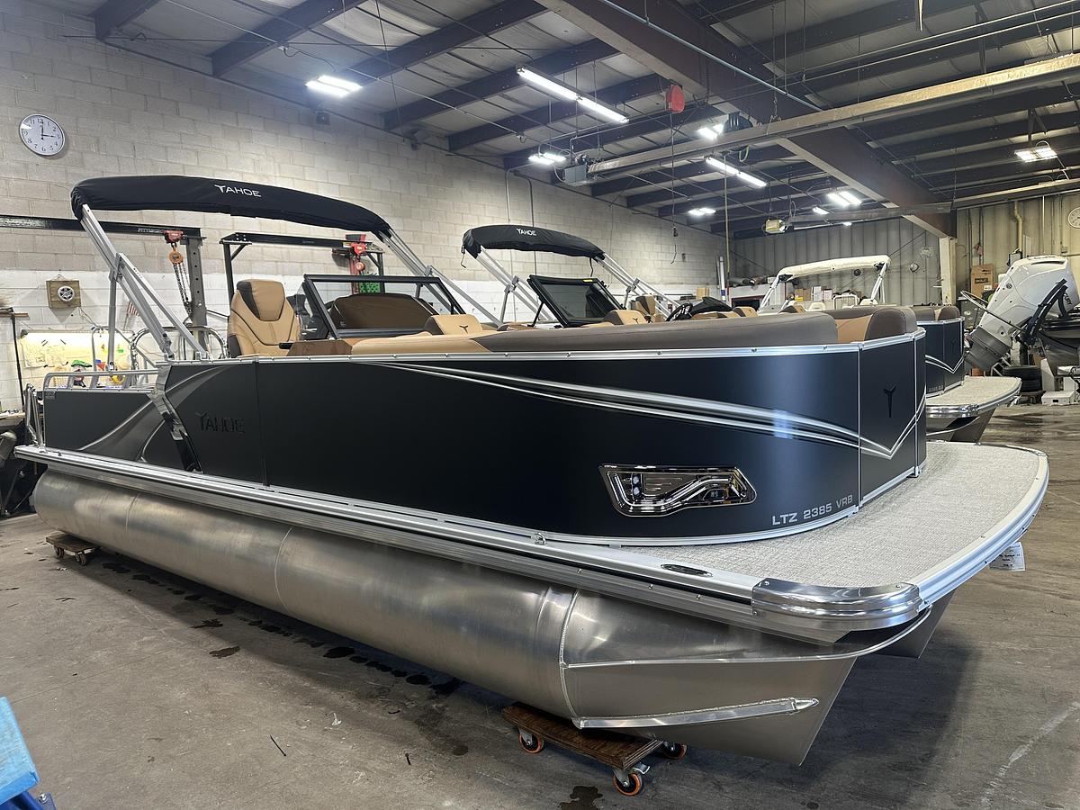 2025 Tahoe Pontoons LTZ 2385 Swingback (VRB) Windshield Tritoon & Honda 4-Stroke EFI