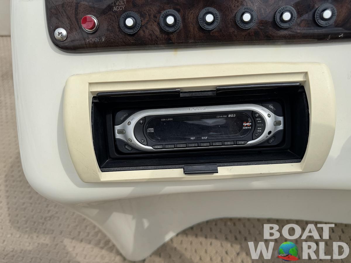 Used 2004 Bennington 2250 RL