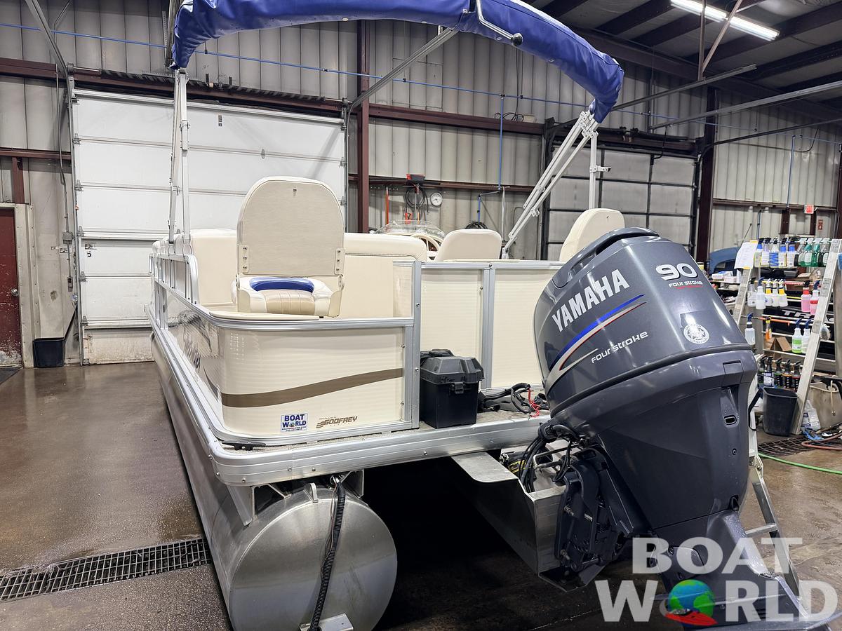 Used 2006 Sweetwater 2386 F Pontoon & 90HP Yamaha 4-Stroke EFI - $15,995
