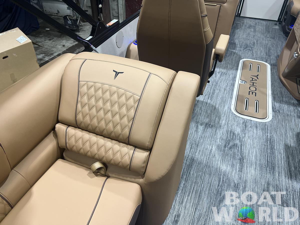 2026 Tahoe Pontoons Cascade 2385 Quad Lounge Tritoon