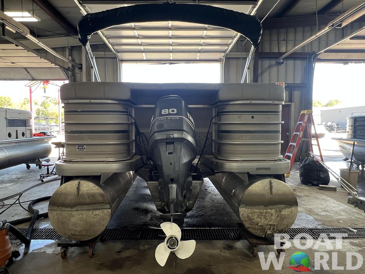 Used 2001 San Pan 2500 & 80HP Yamaha 4Stroke -$8,995
