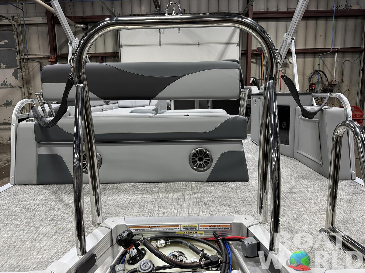 2026 Tahoe Pontoons LTZ 2385 Cruise Rear Bench (CRB)