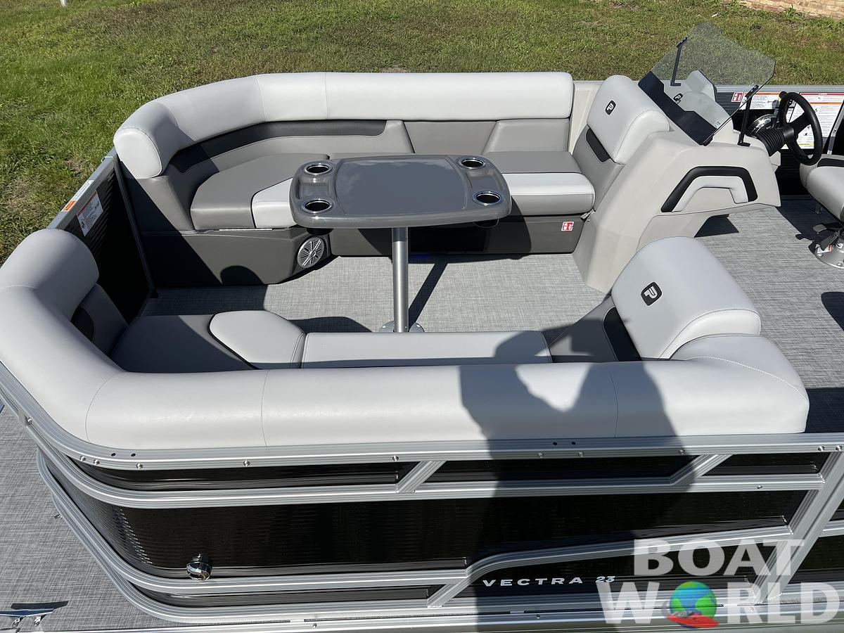2026 Princecraft Vectra 23 RL SS Swingback Pontoon & Mercury 4-Stroke EFI