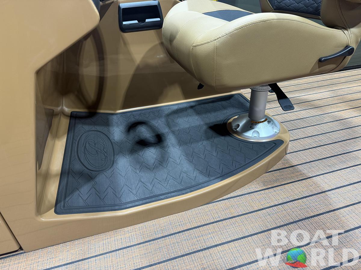 2026 Bentley Pontoons Elite 223 Swingback Tritoon & 200HP 