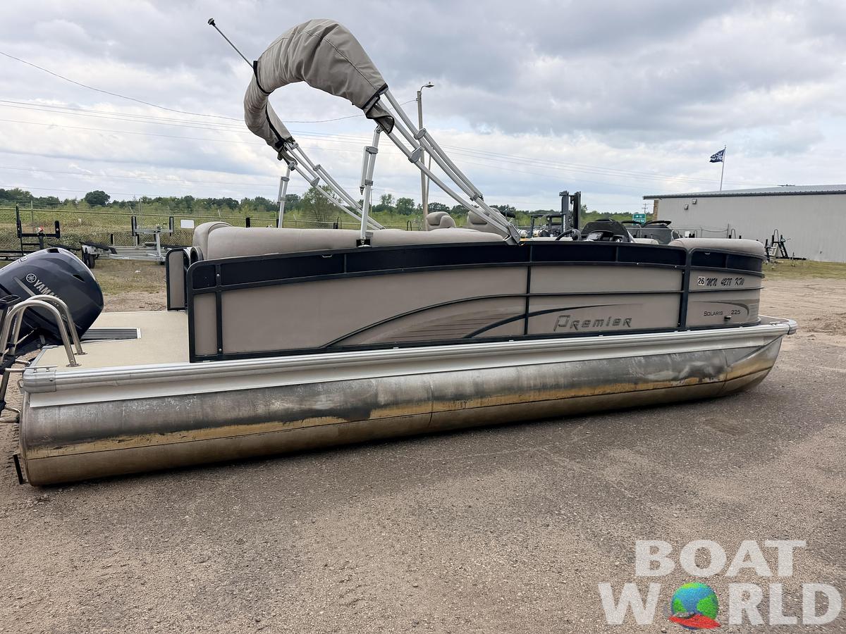 Used 2012 Premier 225 Solaris & 50HP Yamaha 4Stroke -$19,995