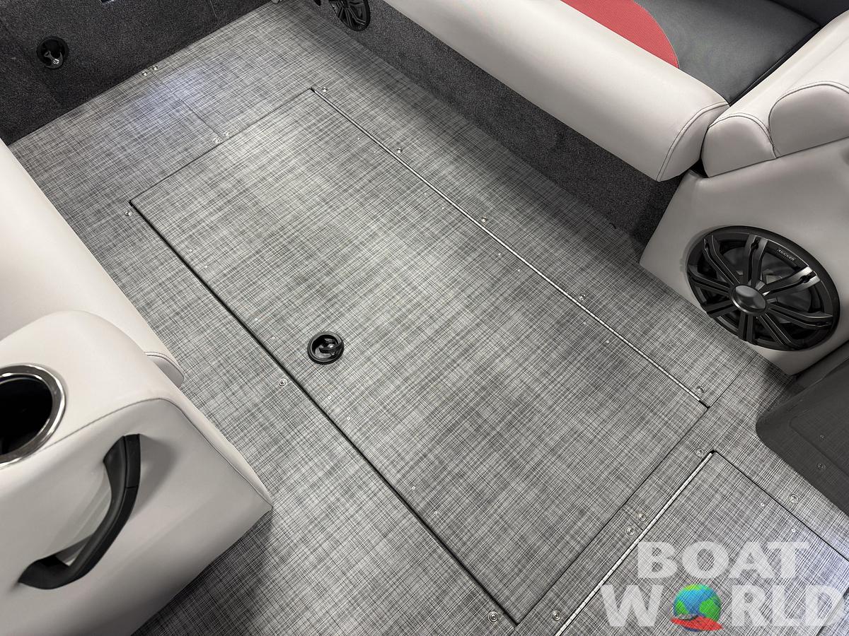 2024 Princecraft Ventura 224 Deckboat 