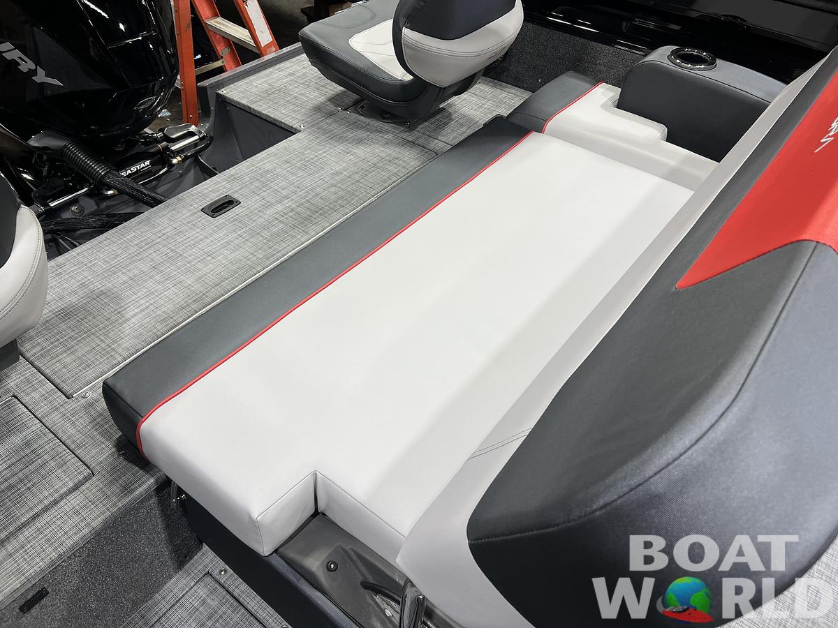 2026 Princecraft Ventura 230 WRL Swingback Deckboat