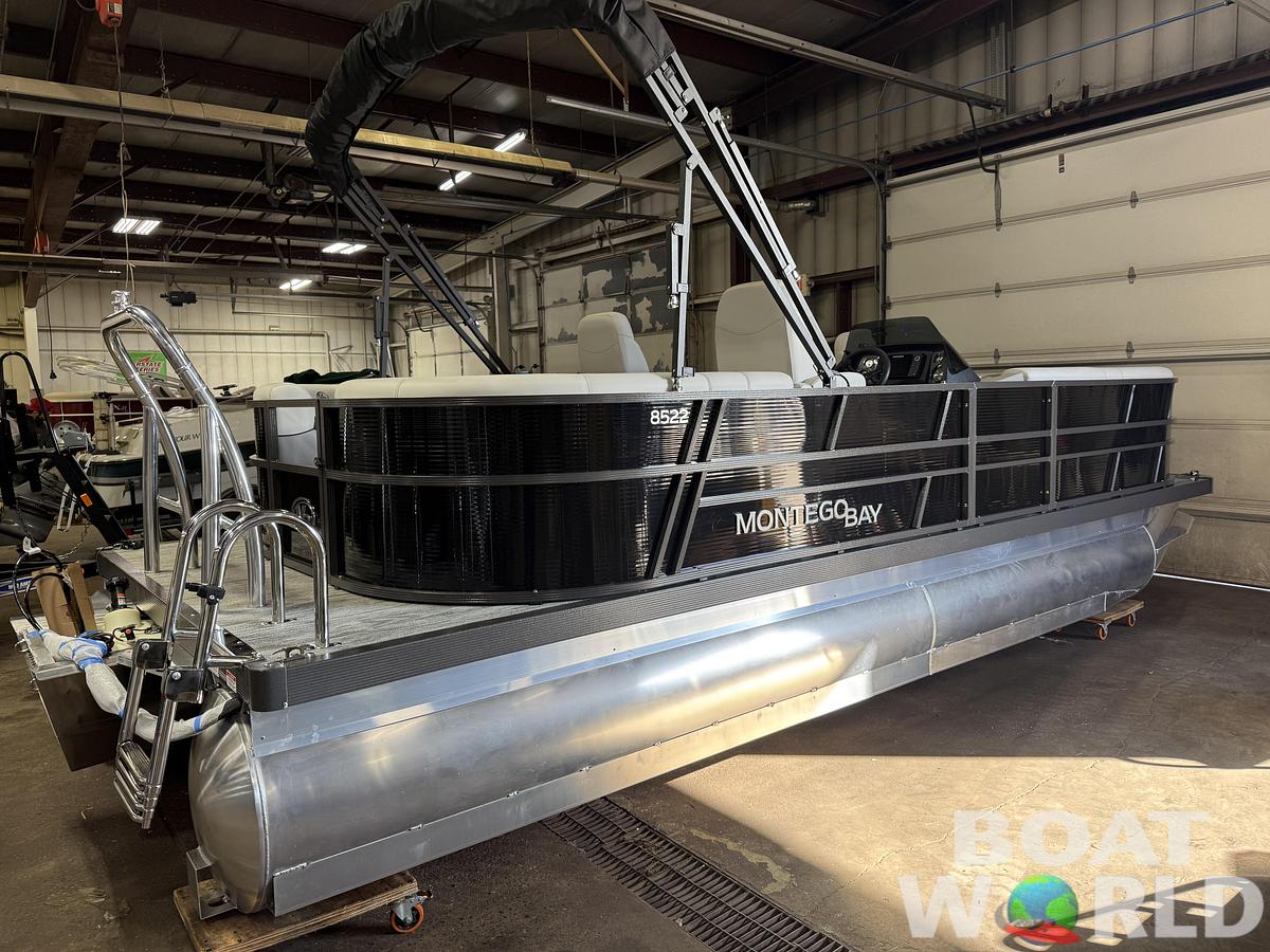 2026 Montego Bay 8522 DL Quad Lounge Tritoon