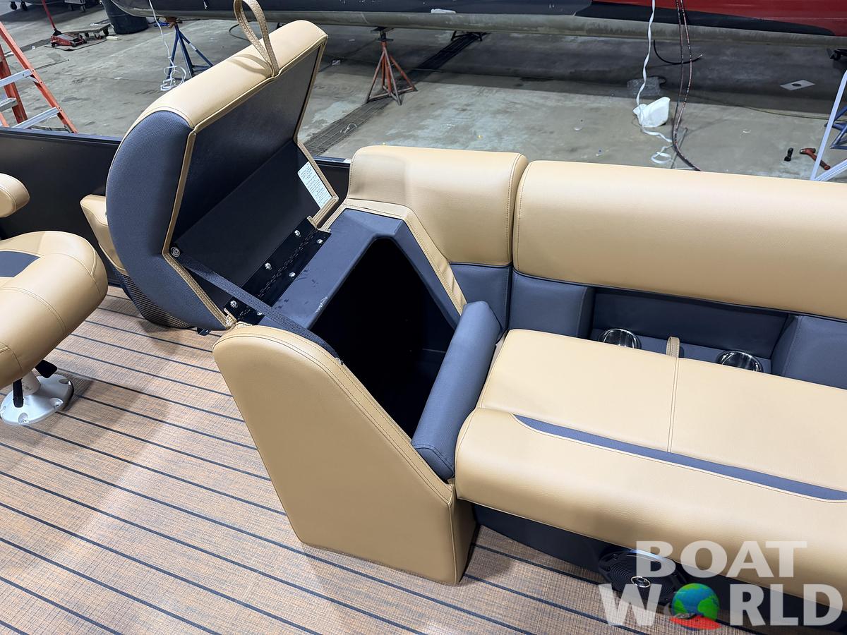 2026 Bentley Legacy 220 Swingback Pontoon $38995