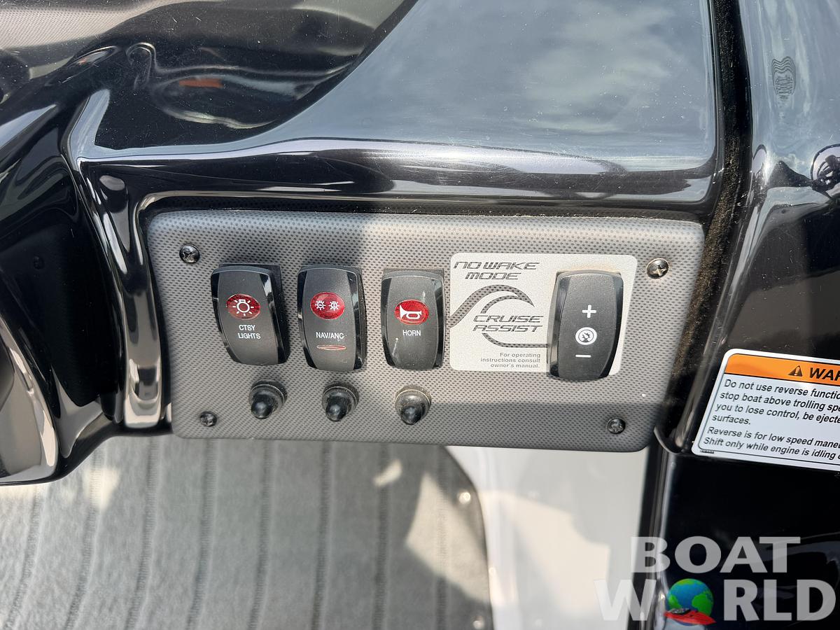 Used 2016 Yamaha AR192 Jet Boat 210HP Supercharged 1.8L & Single Axle Trailer -$29,995