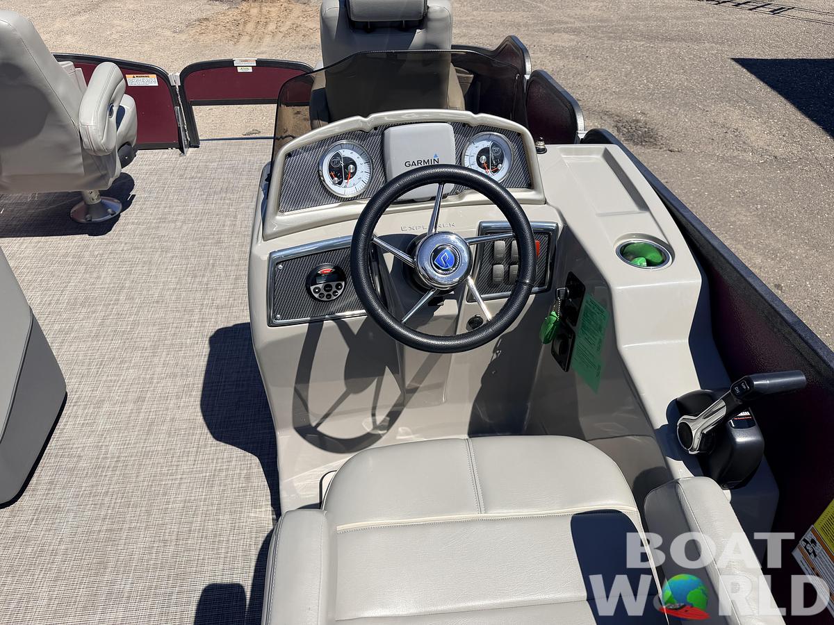 Used 2016 Premier 220 Explorer