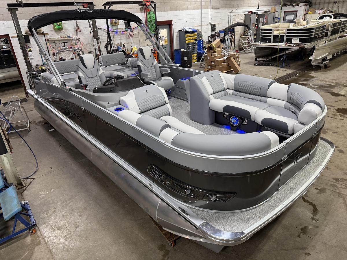 2025 Tahoe Pontoons Cascade 2385 Quad Lounge Shift SS Tritoon & Honda 225HP Outboard