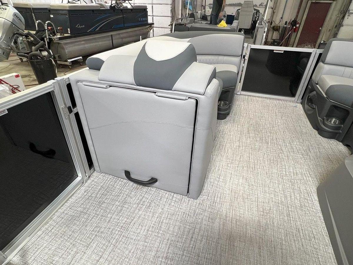 2025 Tahoe Pontoons LTZ 2385 Quad Lounge Shift SS & Honda 4-Stroke EFI