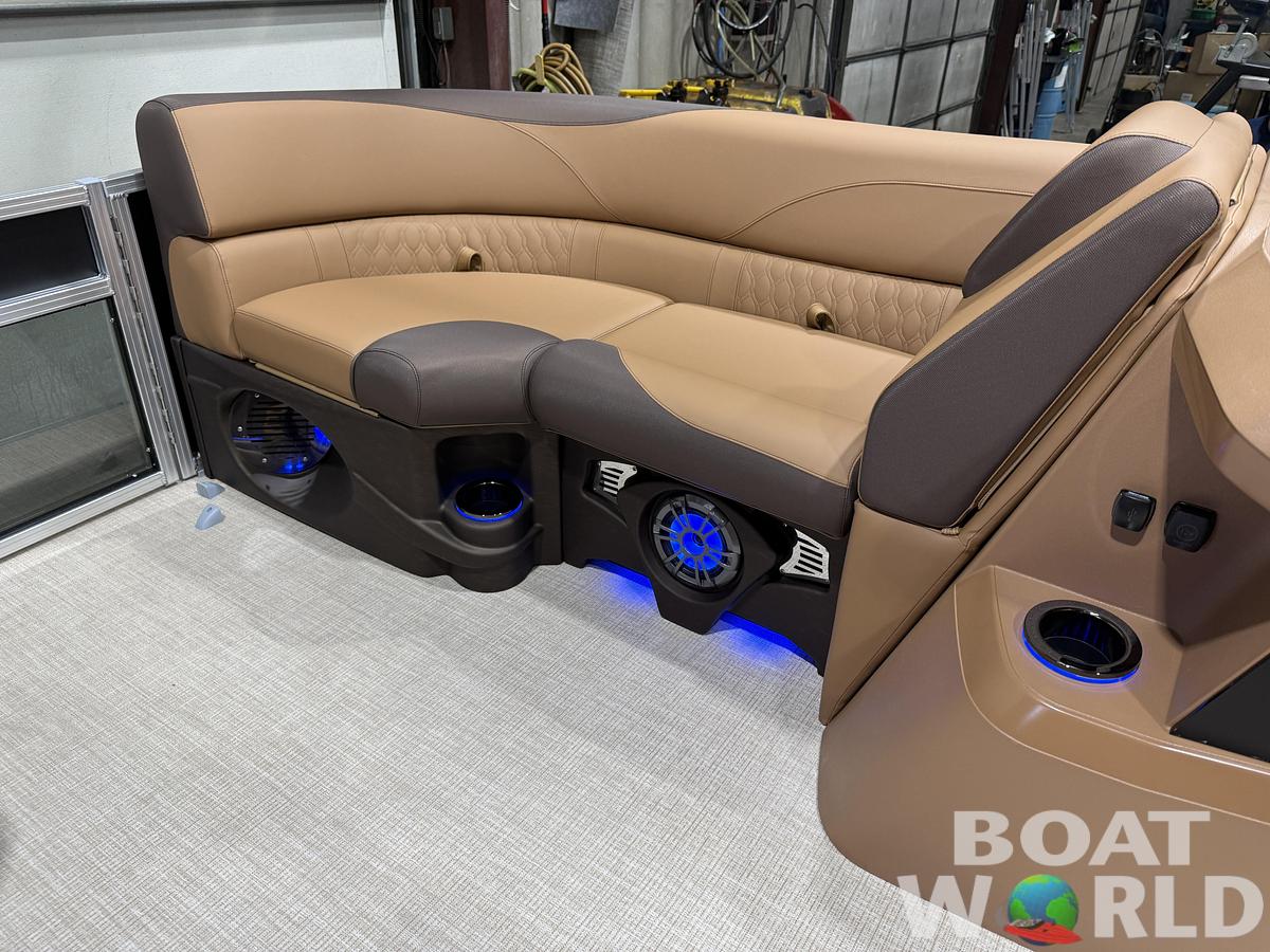 2027 Tahoe LTZ VRL 2385 Swingback Tritoon $53995