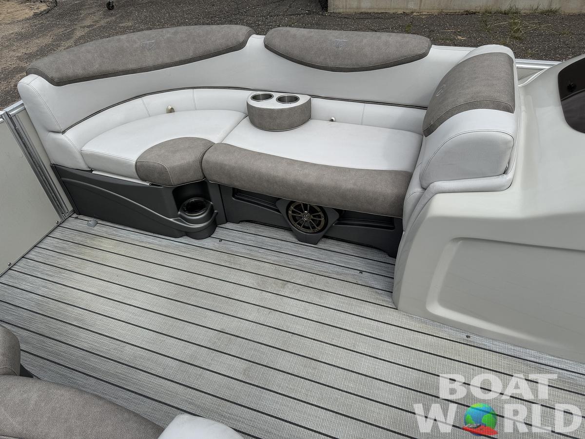 Used 2019 Tahoe Cascade 2385 RJ Pontoon