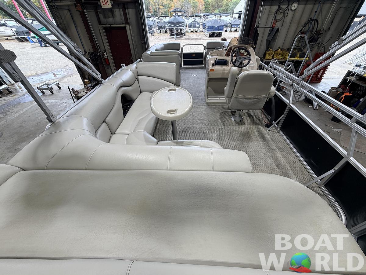 Used 2010 Starcraft StarDeck 8522 & 50HP Mercury 4Stroke -$14,995