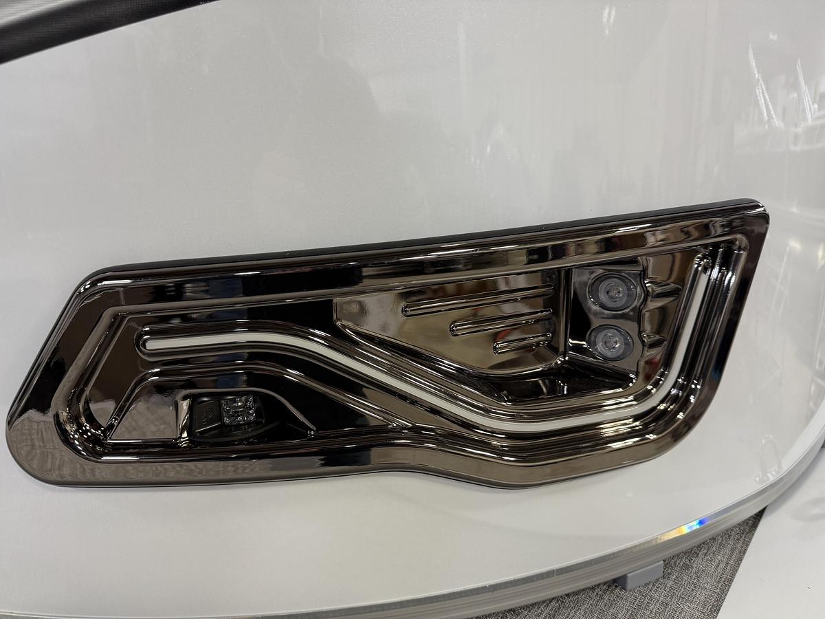 2025 Tahoe Pontoons LTZ 2385 Swingback (VRL) & Honda 4-Stroke EFI