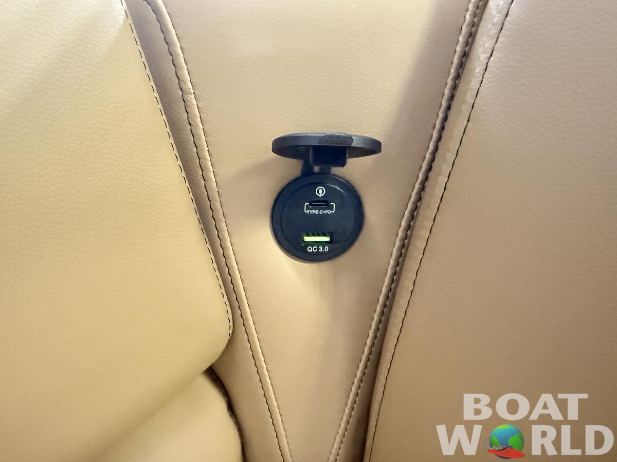 2026 Tahoe Pontoons Sport 2385 Swingback (VRB) & Honda 4-Stroke EFI