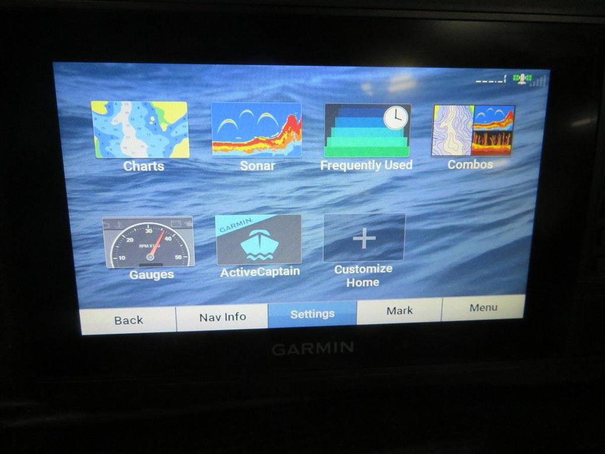 Used 2023 Tahoe Pontoons Cascade 2385 Rear Fish Tritoon & 150HP 4-Stroke EFI