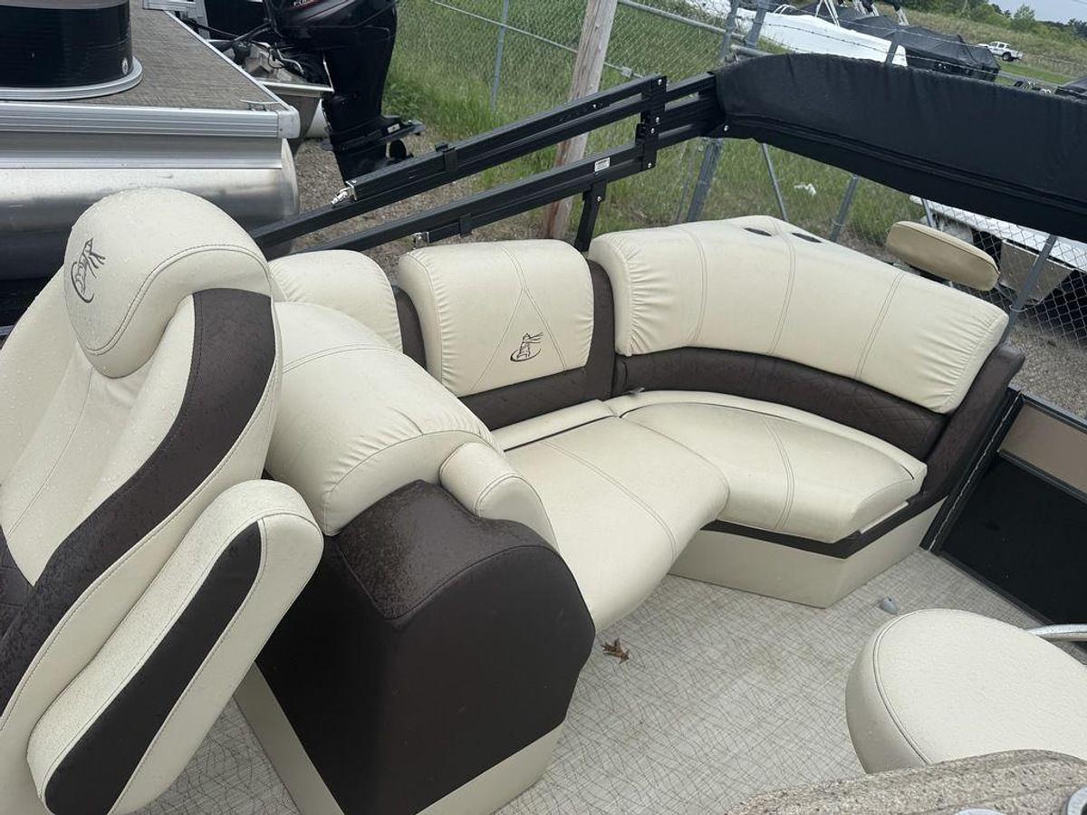 Used 2018 Misty Harbor Boats Skye SR S-2385SE Pontoon