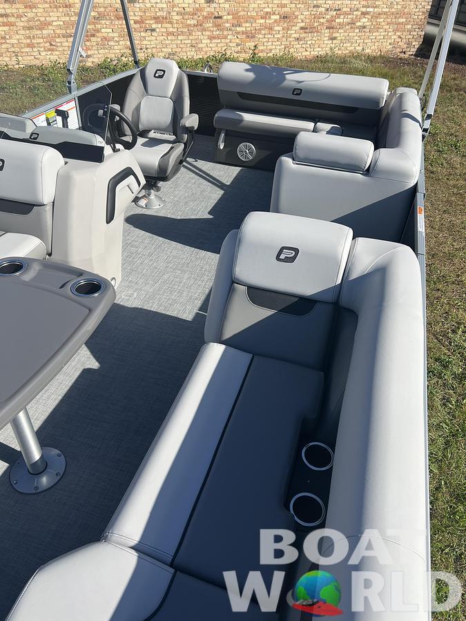 2026 Princecraft Vectra 23 RL Swingback Lounge Pontoon