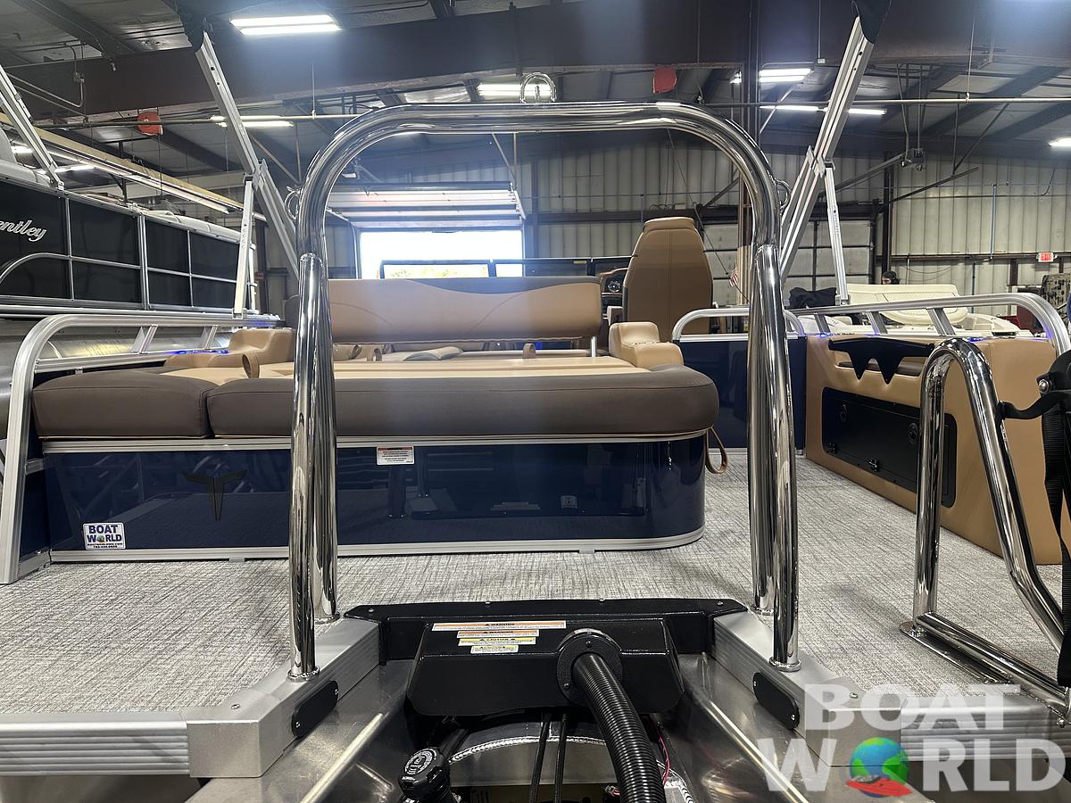 2025 Tahoe Pontoons LTZ 2385 Swingback (VRB) Windshield Tritoon & Honda 4-Stroke EFI