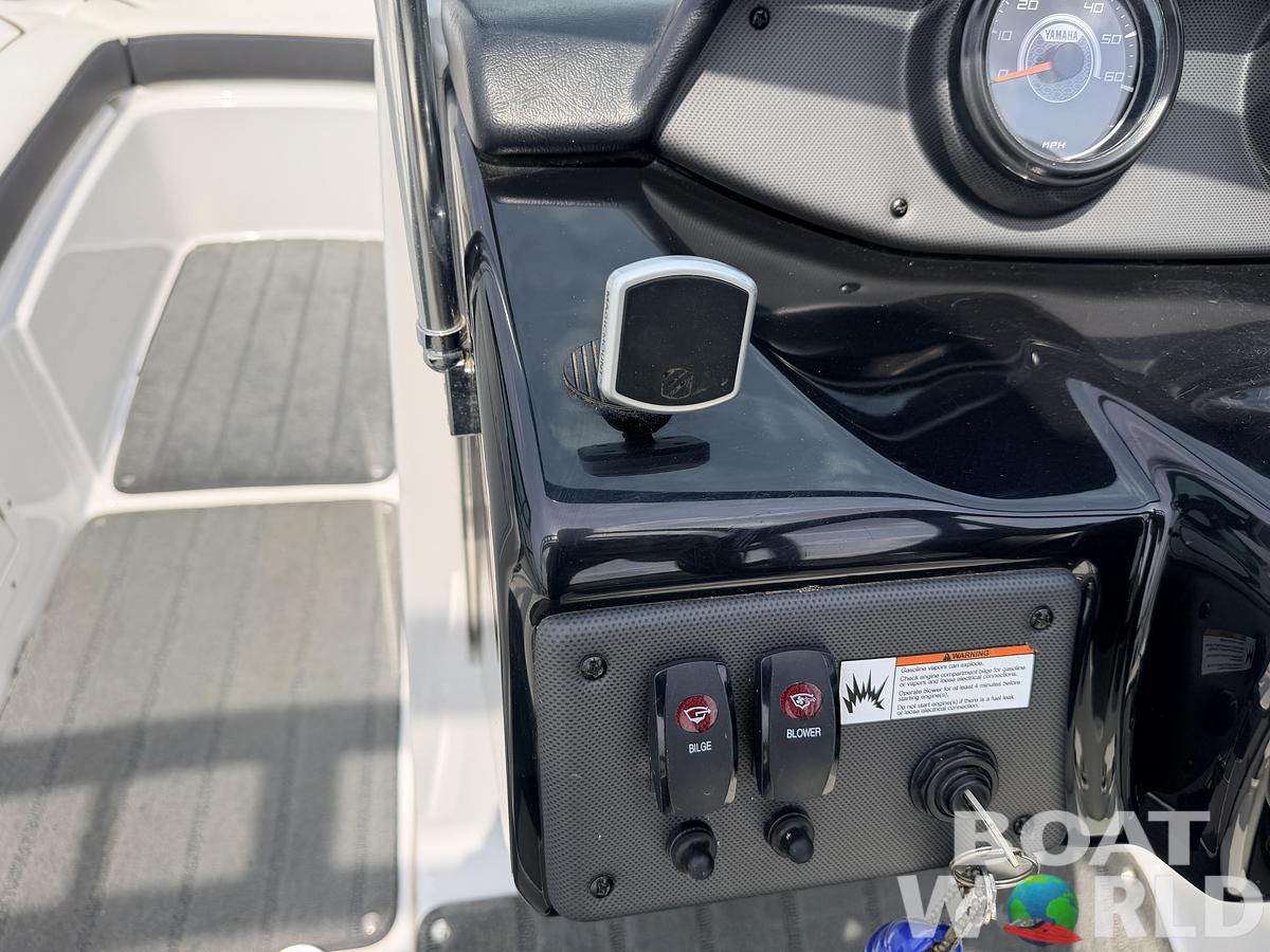 Used 2016 Yamaha AR192 Jet Boat 210HP Supercharged 1.8L & Single Axle Trailer -$29,995