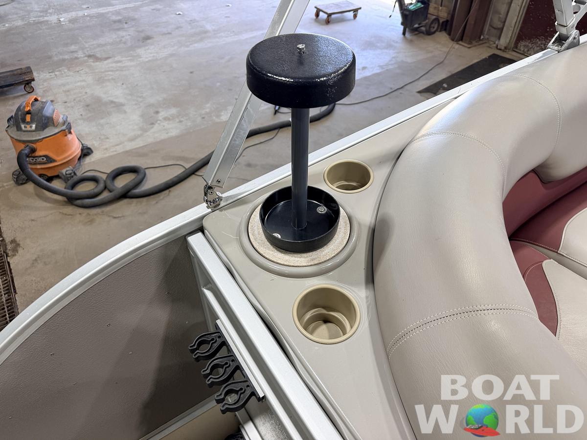Used 2014 Premier 221 Gemini Fish n Cruise & 50HP Mercury 4Stroke -$19,995