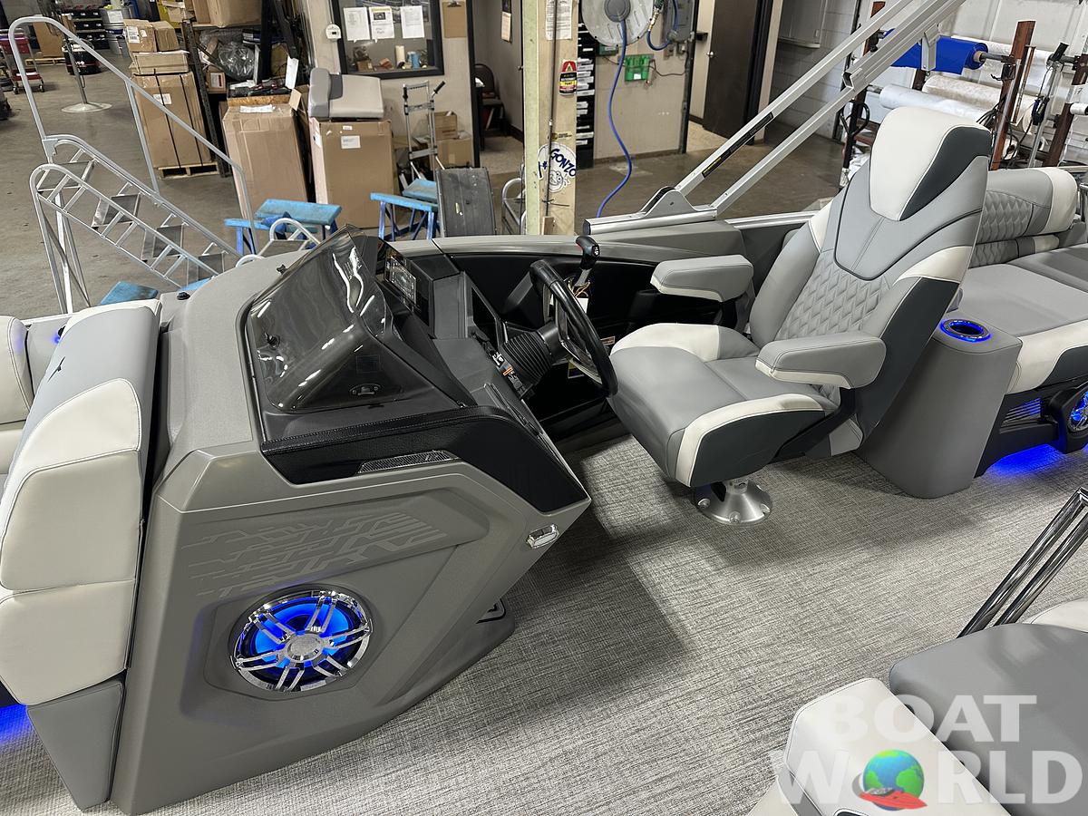 2025 Tahoe Pontoons Cascade 2385 Quad Lounge Shift Flip & Honda 4-Stroke EFI