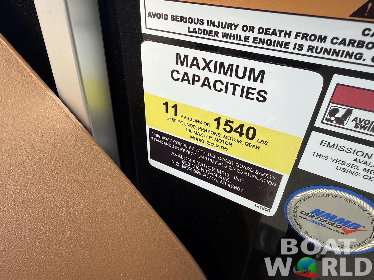 2026 Tahoe Pontoons LTZ 2385 Cruise Rear Bench (CRB) 