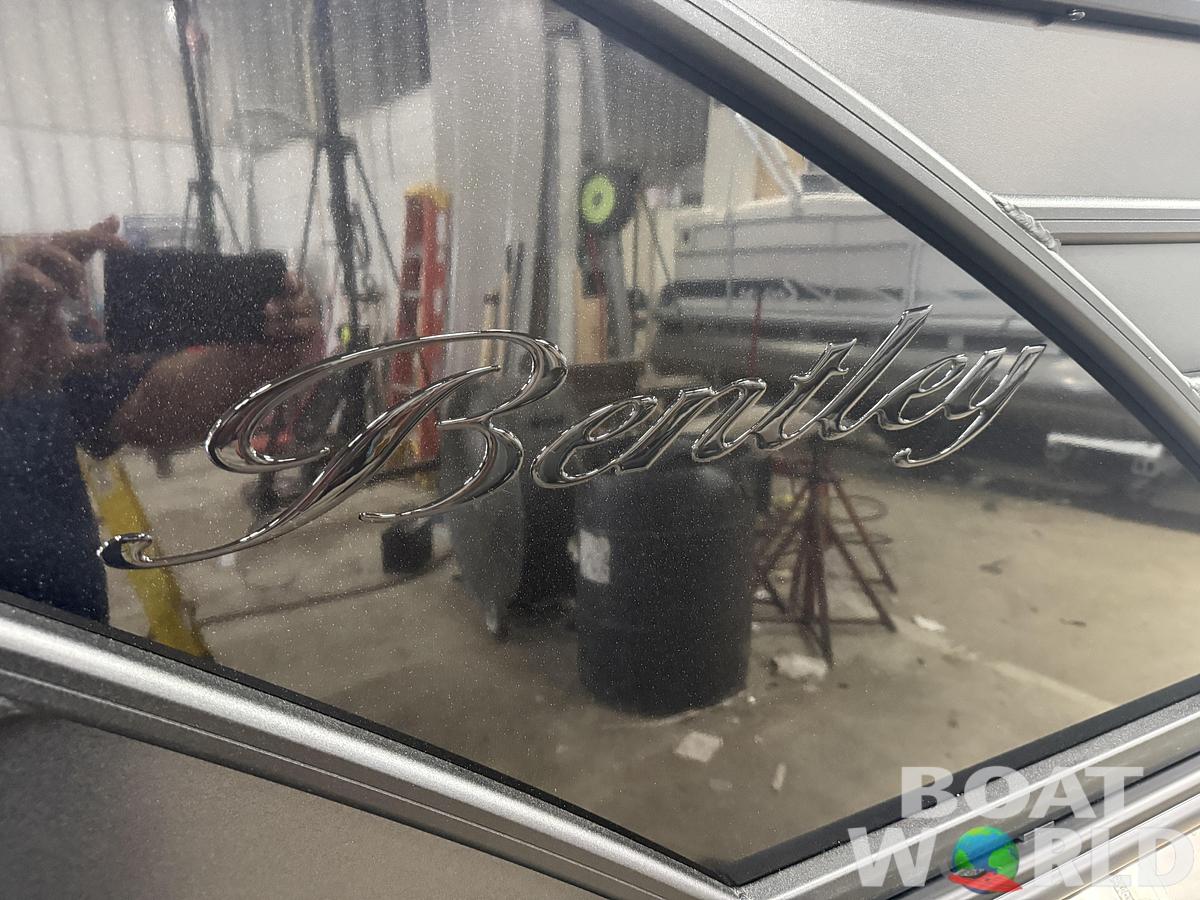 2027 Bentley 350HP Elite 253 Admiral Quad Lounge Tritoon $89995