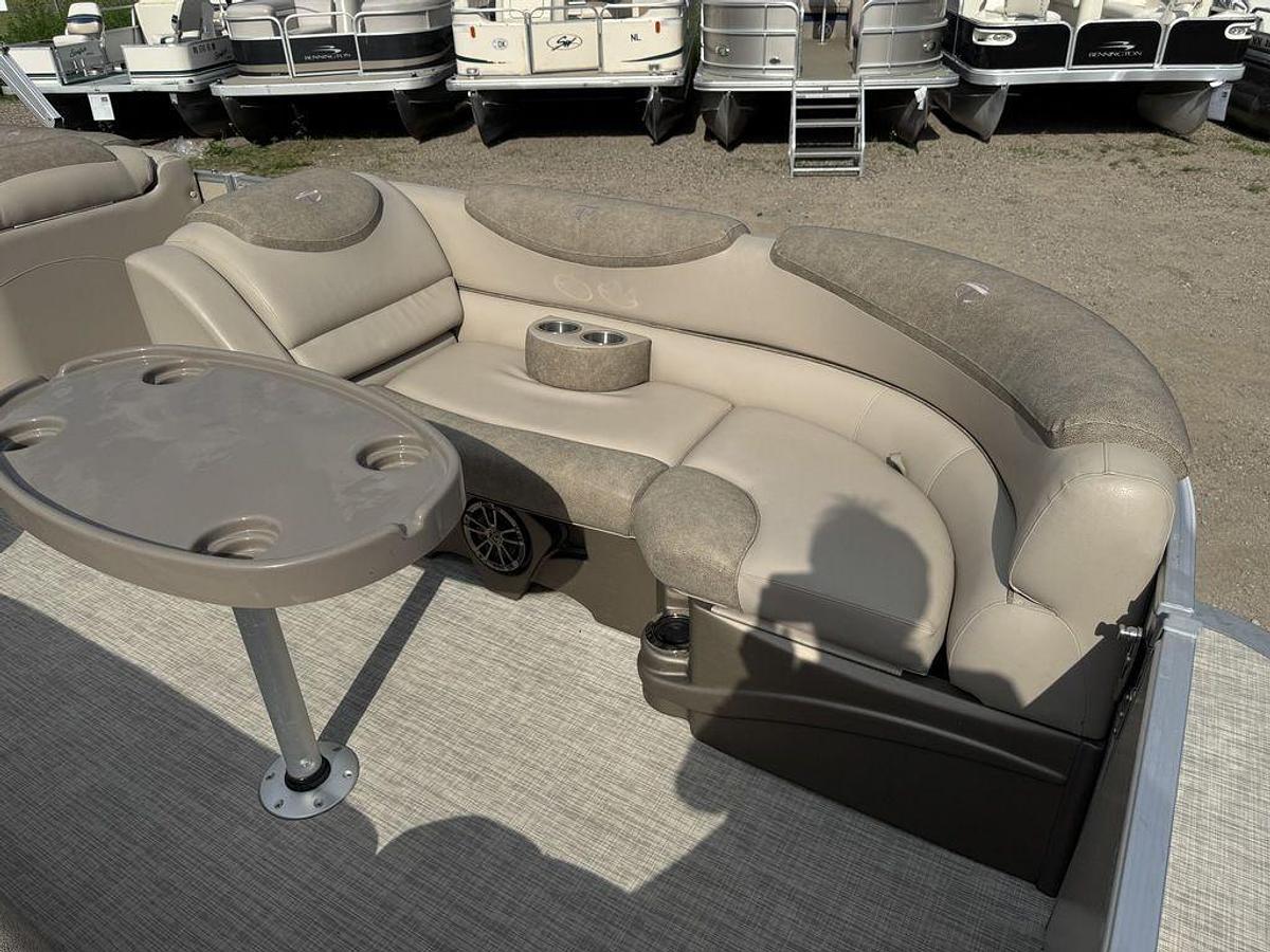 Used 2019 Tahoe Pontoons Cascade 2385 Cruise Pontoon