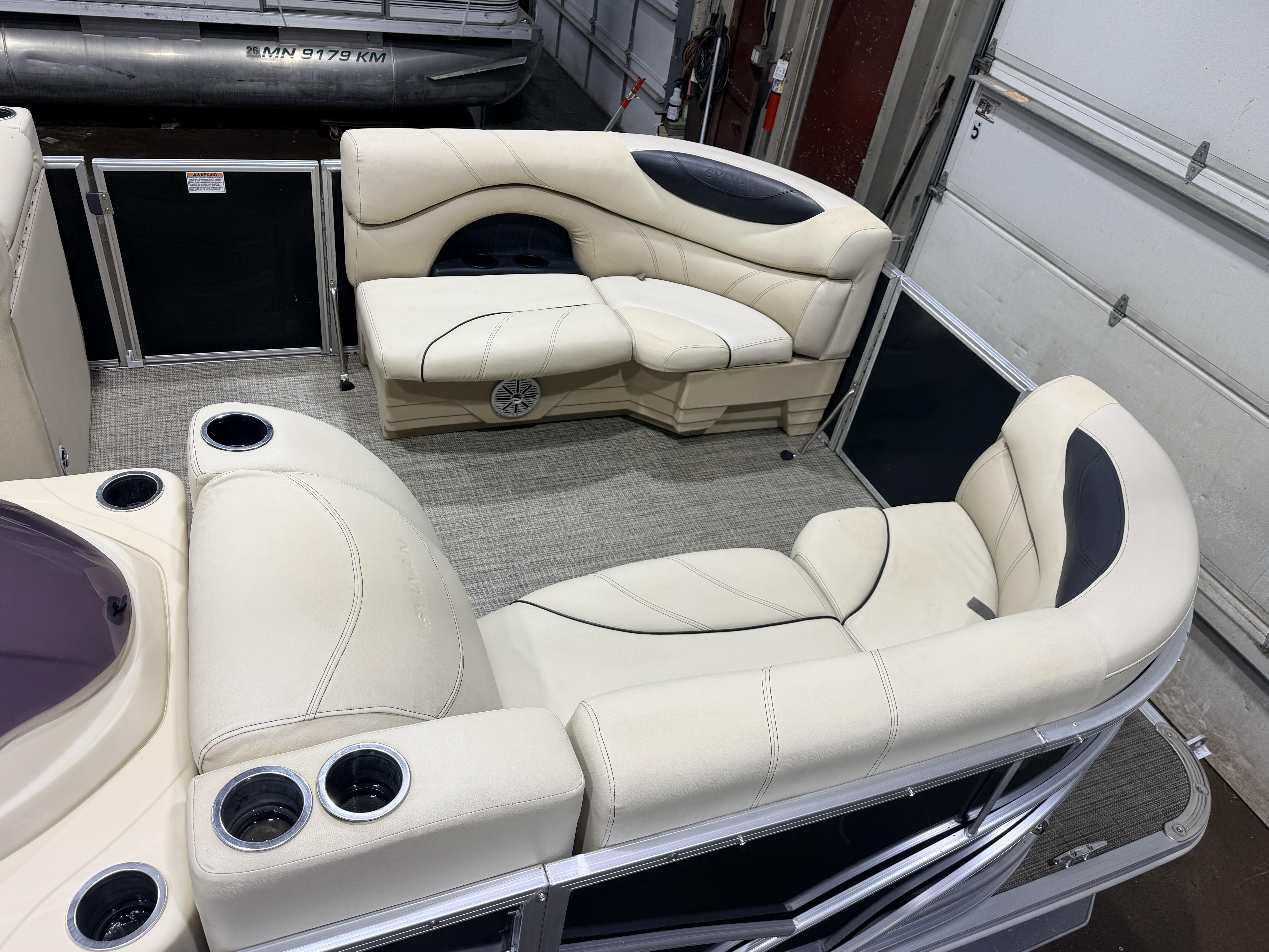 Used 2019 Sylvan Mirage 820 Cruise & 50HP Yamaha 4Stroke