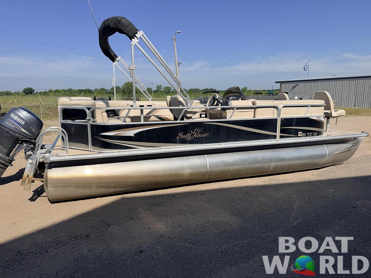 Used 2012 SunChaser 22 Fish 'N Cruise & 50HP Yamaha 4Stroke -$17,995